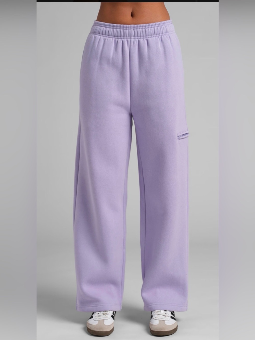 COMFRT Airplane Mode Straight Leg Sweatpants Size Medium. NWOT